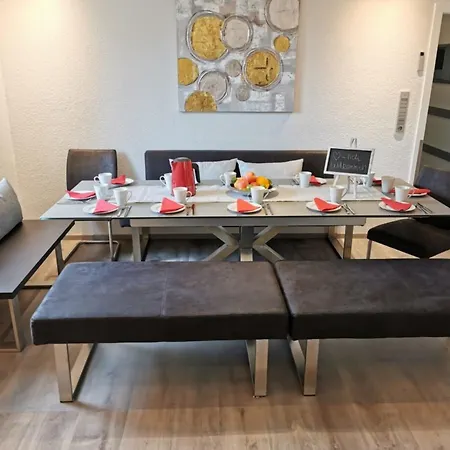 아파트 Komfort-wohnung Family-xxl Bei Fam Horster 벤스하임
